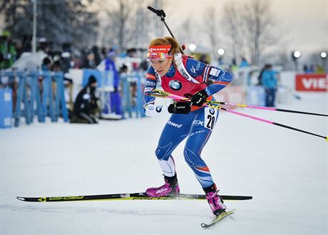 Gabriela Koukalov na trati sprintu ve vdskm stersundu.