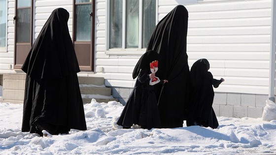 eny z Lev Tahor v kanadské provincii Ontario.