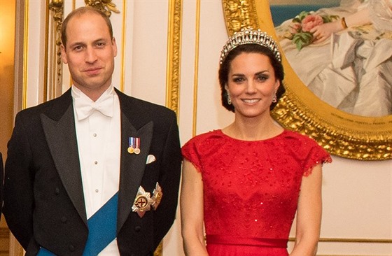 Princ Williama a jeho manelka Kate na veei v Buckinghamském paláci (Londýn,...