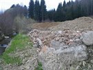 Stavební firma vysypala 1200 tun stavebního odpadu ke Strskému potoku v...