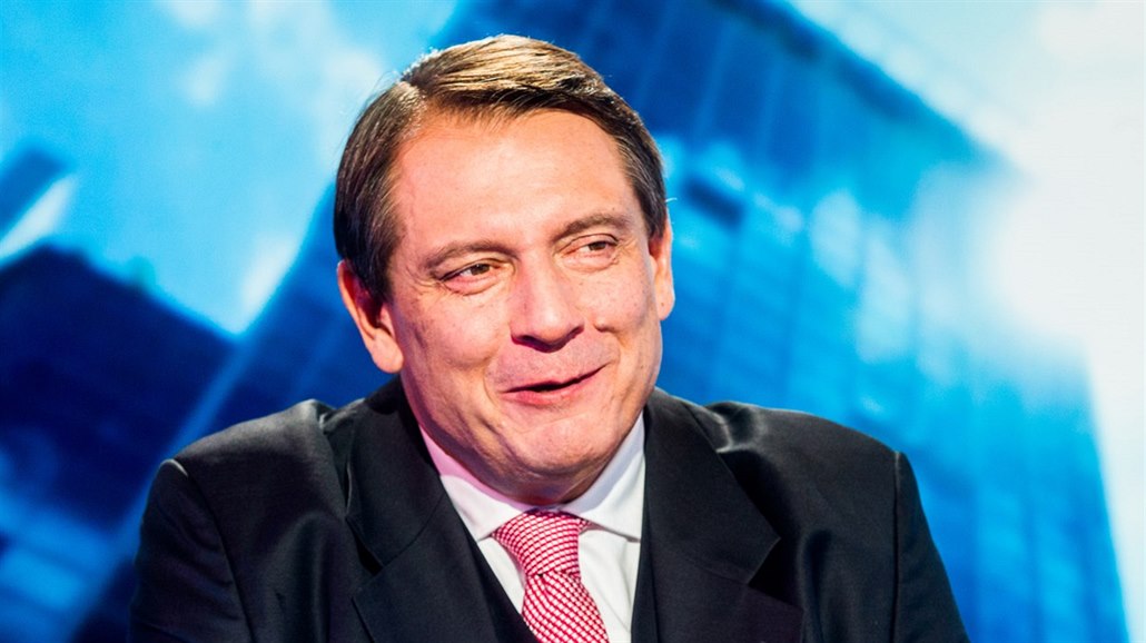 Bývalý �eský premiér Ji�í Paroubek v diskusním po�adu Rozst�el na iDNES.tv. (5....