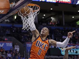 Russell Westbrook z Oklahoma City Thunder v utkn proti New Orleans.