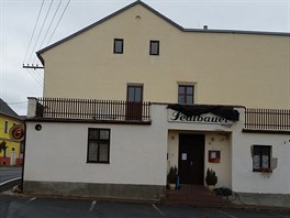 Restaurace Šedlbauer v Čachrově je 1. prosince v černém hávu. Na dveřích visí...