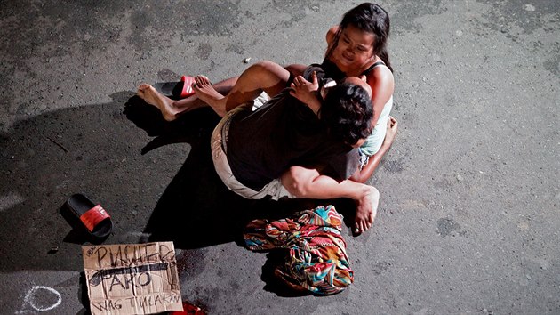 Válka proti drogám na Filipínách má tisíce obětí. (8. prosince 2016)