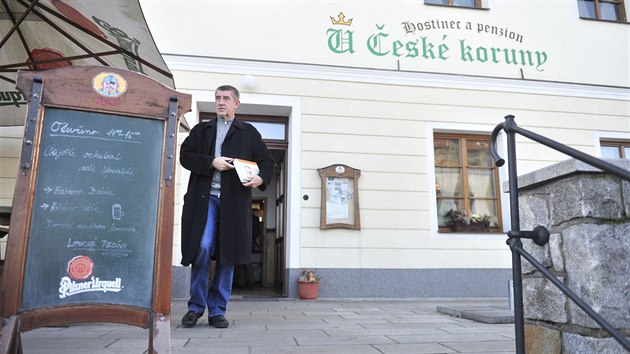 Ministr financí Andrej Babiš se přijel osobně seznámit s tím, jak na Vysočině funguje EET. Zastavil se v hospodách na Lipnici (na snímku) a v Pohledi.