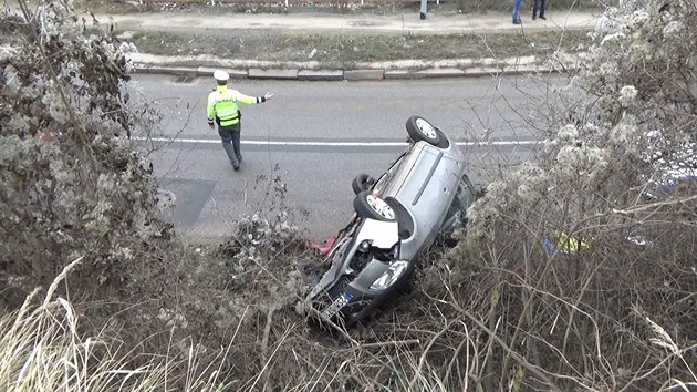 idika zapomnla na zpteku, jej auto sjelo ze strn (5.11.2016).