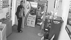 Váhavý zlodj ukradl v obchod monitor