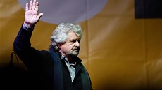 Lídr Hnutí pti hvzd Beppe Grillo. V pípad odstoupení Renziho by mla jeho...