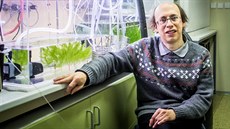 Hendrik Küpper p�sobí v Biologickém centru Akademie v�d v �eských Bud�jovicích.