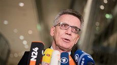 Nmecký ministr vnitra, Thomas de Maiziere, oznámil zátah proti hlavním aktérm...