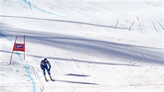 Norský lya Aksel Lund Svindal tsn ped cílem superobího slalomu ve Val...