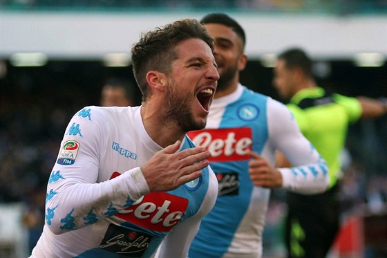 ZNOVU ÁDIL. Útoník Neapole Dries Mertens dal hattrick ve druhém zápase po...