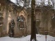 Romantické zíceniny kaple sv. Máí Magdaleny na Malém Blaníku mají rádi...