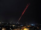 Syrské vládní jednotky oslavují vítznou palbou do nebe úspnou ofenzivu v...