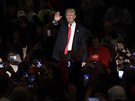 Donald Trump ení ped svými píznivci v Des Moines (8. prosince 2016)