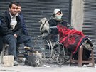 Obyvatelé povstaleckých tvrtí Aleppa ekají na evakuaci (17. prosince 2016)