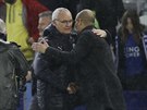 SOUBOJ GENERACÍ. Claudio Ranieri se po utkání Leicesteru proti Manchesteru City...