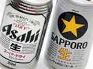 Japonské pivo Asahi a jeho tamní největší rival Sapporo.