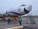 Letoun TU-154M reg. . 1003 se chyst na svou posledn cestu do Air Parku ve...