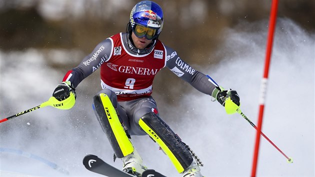 Alexis Pinturault ve slalomu ve Val d'Isere.