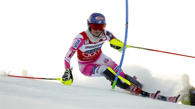 Mikaela Shiffrinov ve slalomu v Sestriere.