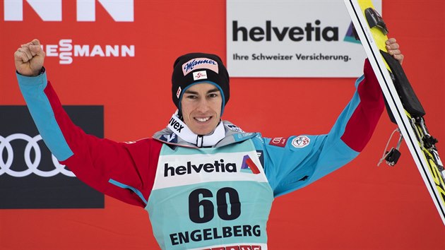 Stefan Kraft  - tet v zvodu Svtovho pohru skokan na lych v Engelbergu.