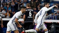 Álvaro Morata z Realu Madrid slaví gól v ligovém zápase s La Coru�ou.