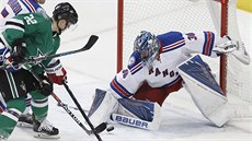 Jií Hudler v NHL naposledy oblékl dres Dallasu, na nový zámoský kontrakt ekal v lét marn. 