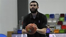 Mistr svta Vladimir Radmanovi, který v NBAA odehrál 12 sezon, se zúastnil...