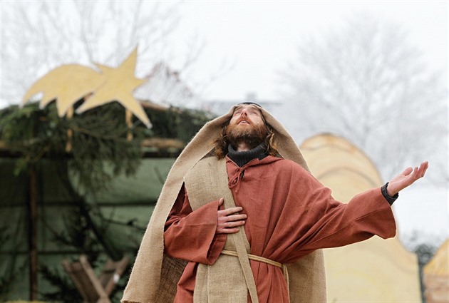 �ivý betlém v M��ín� (24. prosince 2016).