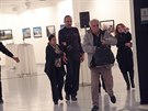 Reakce lidí v galerii poté, co byl zastelen ruský velvyslanec Andrej Karlov...