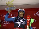 Norský lya Henrik Kristoffersen slaví triumf ve slalomu v Madonn di...