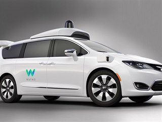 Chrysler Pacifica jako testovací prototyp autonomního vozu společnosti Waymo,...