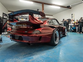 Stavba prvního eského RWB Porsche