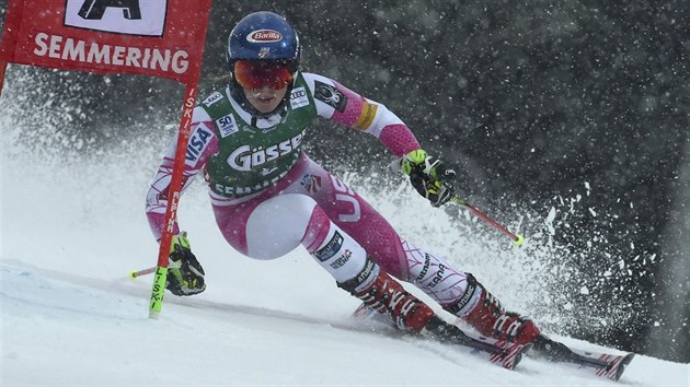 Mikaela Shiffrinov v prvnm kole druhho obho slalomu v Semmeringu.