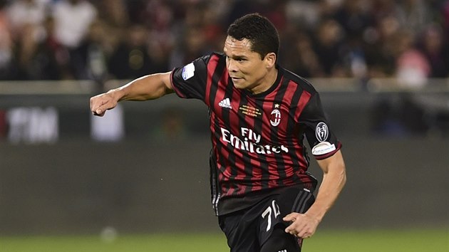 Carlos Bacca v dresu AC Mil�n