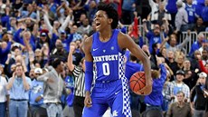 De'Aaron Fox z Kentucky oslavuje výhru.