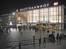 Plot u vlakového nádra�í v Kolín� nad Rýnem, kde loni do�lo k sexuálnímu...