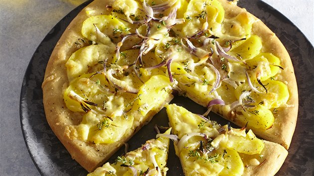 Bramborov pizza s rozmarnem