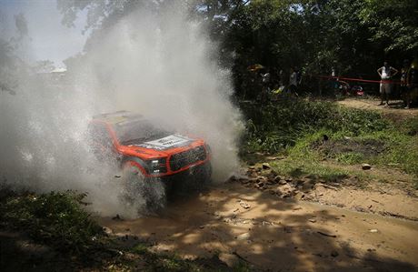 Martin Prokop v prvn etap Rallye Dakar.