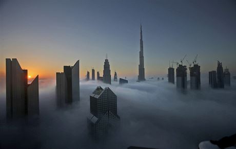 Dubajský mrakodrap Burd Chalífa byl slavnostn oteven pesn ped deseti lety, 4. ledna 2010.