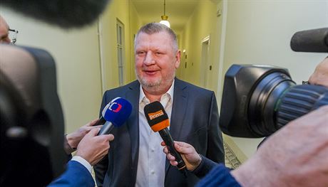 Ivo Rittig ped jednáním Mstského soudu v Praze (9. ledna 2017)