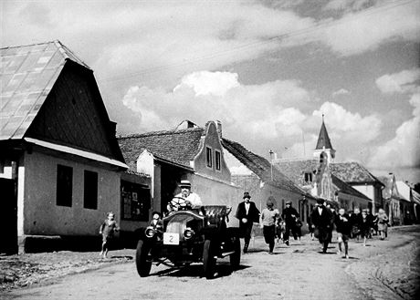 Snímek poízený pi natáení filmu Msteko na dlani v roce 1941