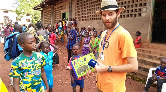 Vojtěch Bílý pomáhal ve Středoafrické republice učit děti, nyní je ředitelem...