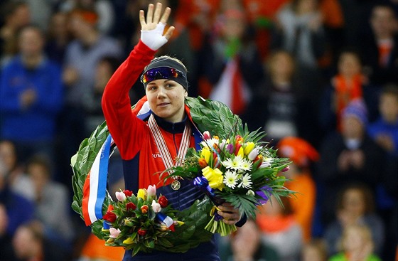 AHOJ! Karolna Erbanov pi medailovm ceremonilu, prv triumfovala na...