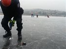 Stráníci mili tlouku ledu na Brnnské pehrad