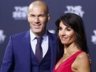 Nkdejí francouzský záloník Zinedine Zidane souasný trenér Realu Madrid, na...
