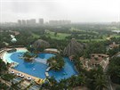 Jeden z mnoha výhled z hotelu Mission Hills Resort na Chaj-nanu, ve kterém...