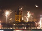 Oh�ostroj nad kolínským dómem, tedy katedrálou svatého Petra v Kolín� nad Rýnem