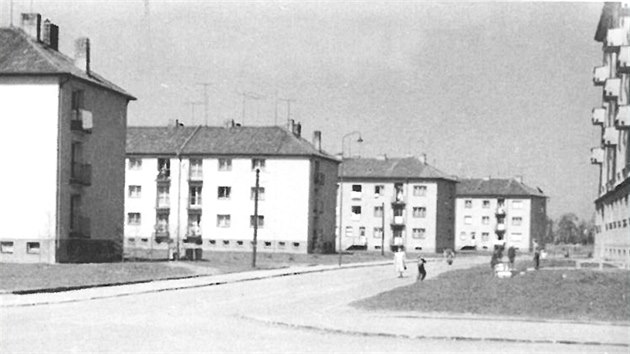Výstavba prvních domů na sídlišti Dukla začala v okolí ulice Teplého.
